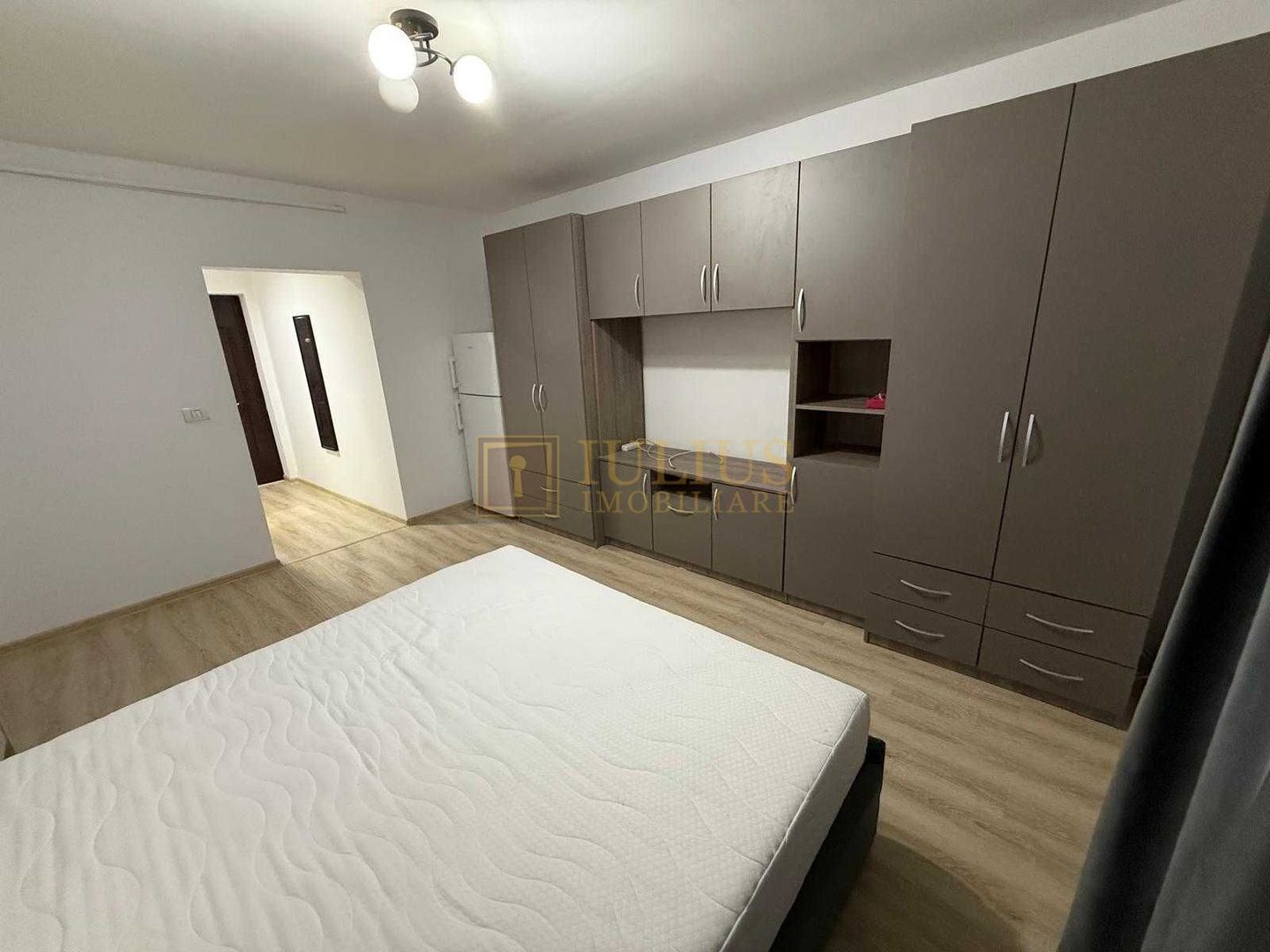 2 camere Giroc (Hotel IQ) | Parcare inclusă | balcon| etaj 1| centrala - Poză 2