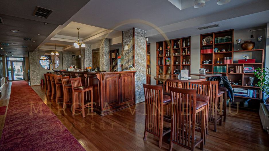 Hotel 3 Stele de Vânzare la  Delfinariu, aproape de Mamaia - Poză 7