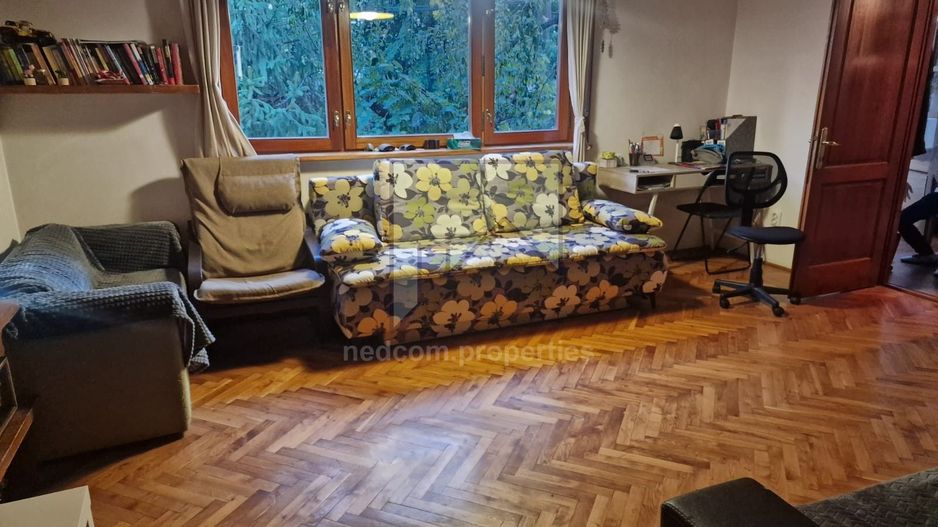 Vanzare apartament 3 camere (E1+M) in Vila (S+P+E1+M) - Teiul Doamnei - Poză 3