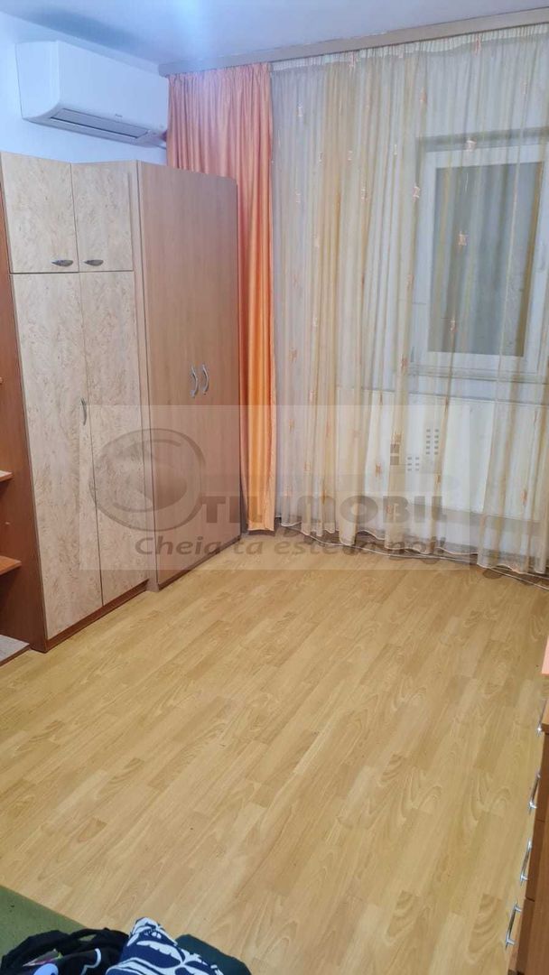 Libera garsoniera de vanzare in Iasi, bd Poitiers, decomandata - Poză 3