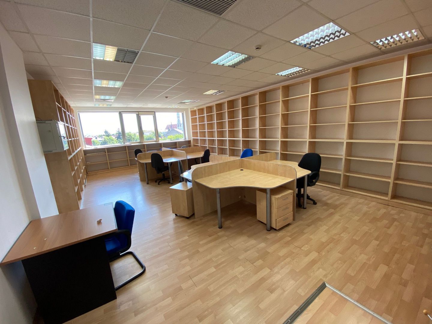 Spațiu de birouri de 300mp de închiriat în zona Centrala - Poză 8