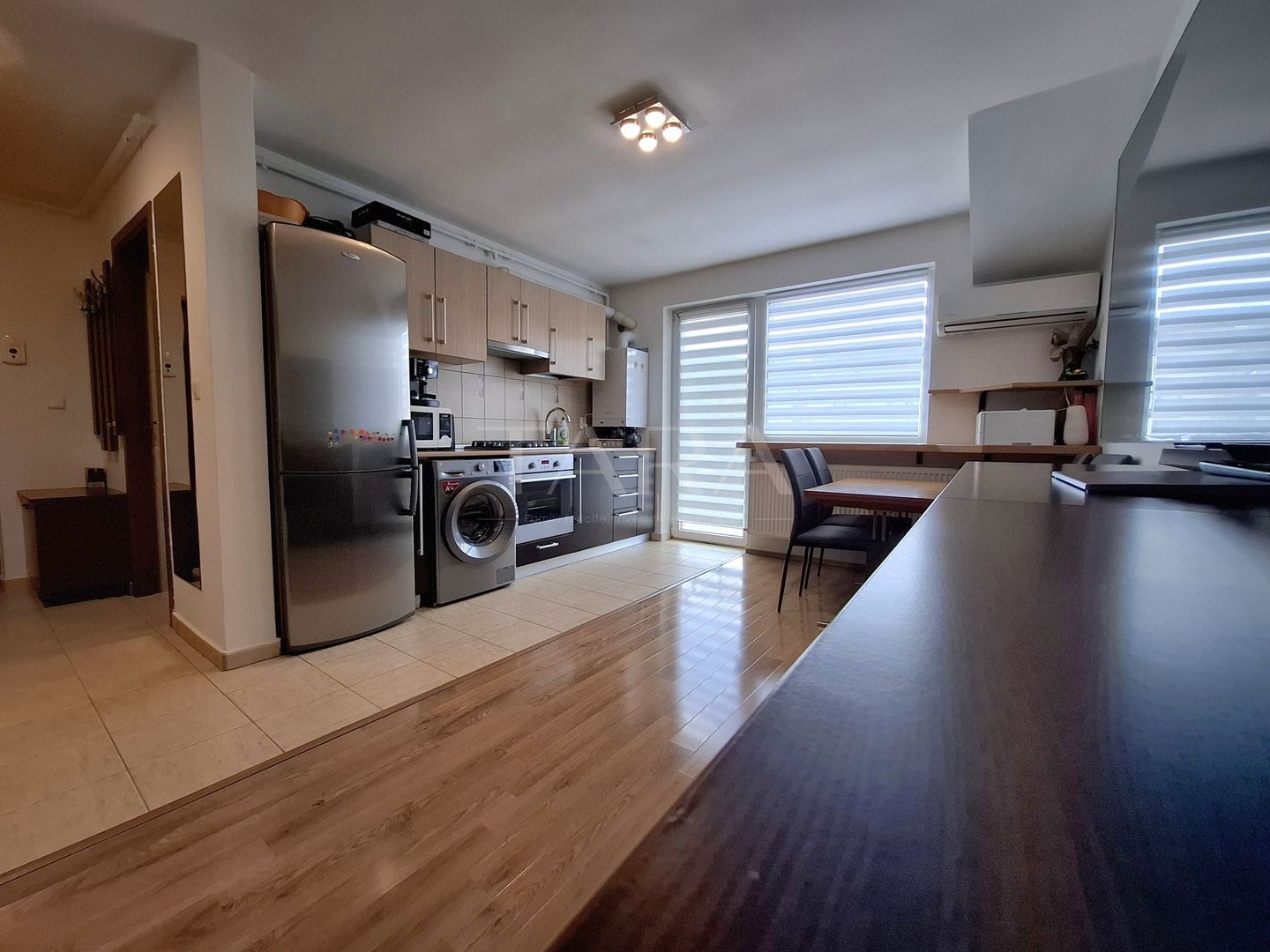 Apartament complet, ideal pentru familie, zona Poligon. - Poză 2