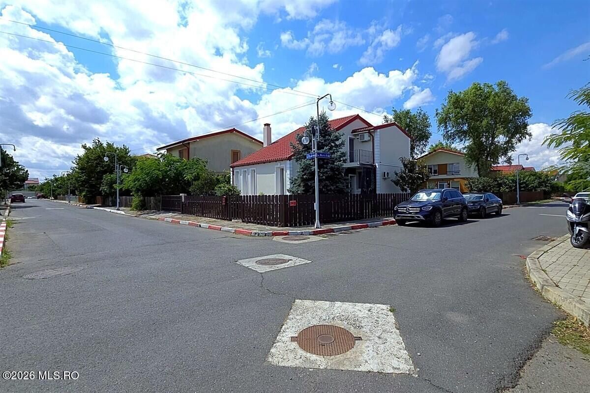 Cumpana - Del Sole, Str. Padova 4, vila P+M, teren pe colt de 397 mp! - Poză 55