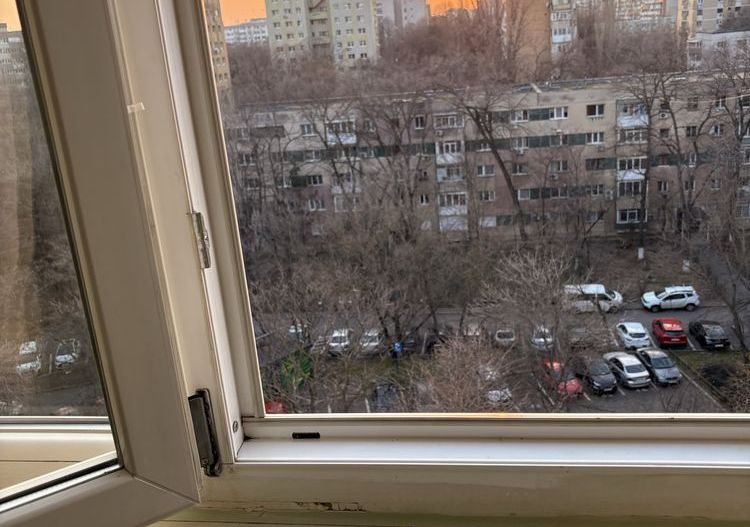 Garsonieră renovată în martie, lângă Plaza Mall - Poză 4