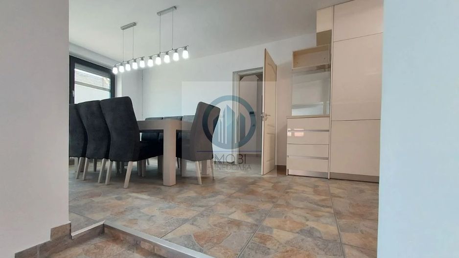 Vila deosebita în loc Simeria, zona ultracentrala - Poză 6