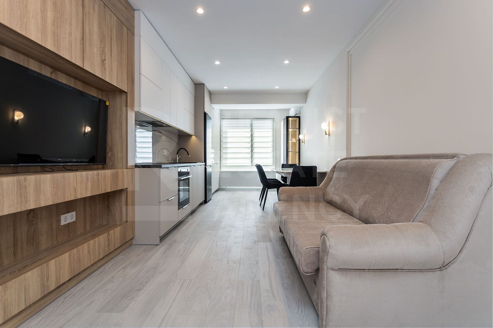 Chirie, apartament, 2 cameră, strada Calea Ieşilor, Sculeni - Poză 9