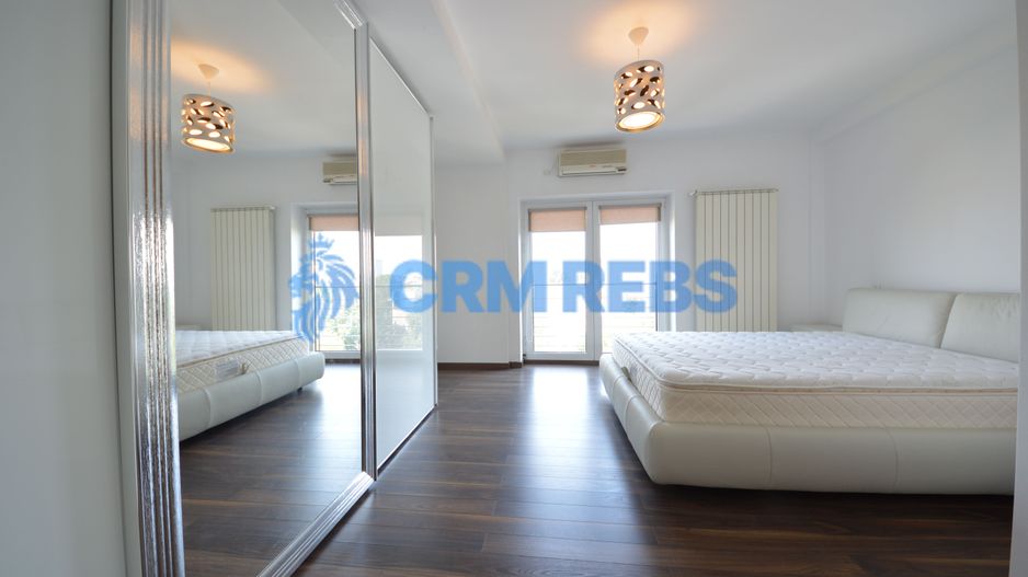 Apartament cu 3 camere în zona Basarab - Poză 4