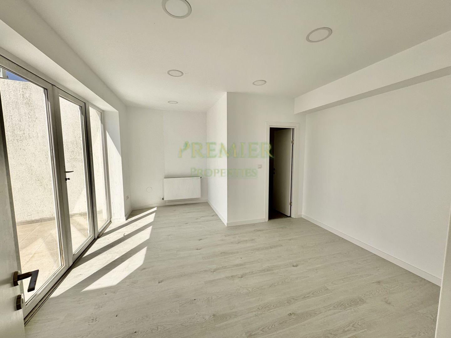 SPATIU DE BIROURI 17.5 EUR/MP | STEFAN CEL MARE | FARA SERVICE CHARGE | CENTRALA - Poză 2