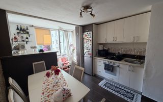 Apartament 2 camere, zona Casa Alba/Independentei!!! - Poză 4
