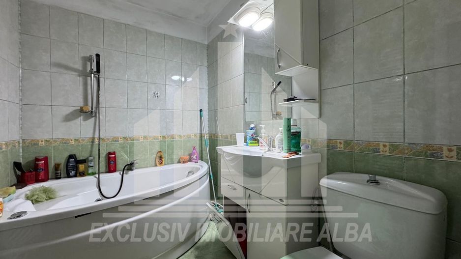 Apartament cu 3 camere | 2 bai | 64 mp | Parcare | Cetate - Mercur - Poză 8