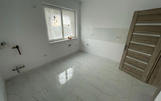 Casa finalizata cu 3 dormitoare . Teren generos cu 2 fronturi - Poză 8