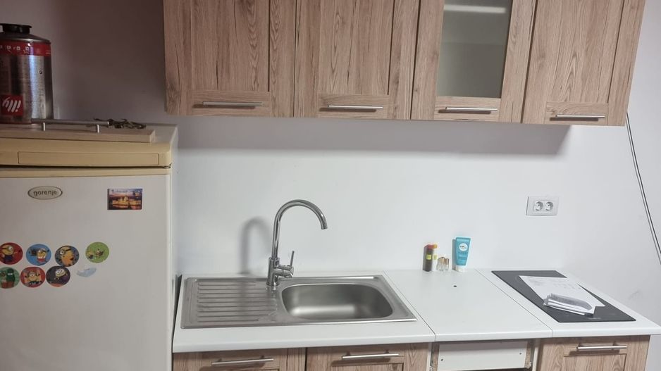 Garsonieră de închiriat - zona Gara, demisol, 35 mp - Poză 2