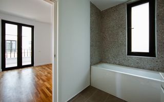 VILA SUPERBĂ CU 4 DORMITOAARE ȘI PISCINA LA INCHIRIERE - Poză 22