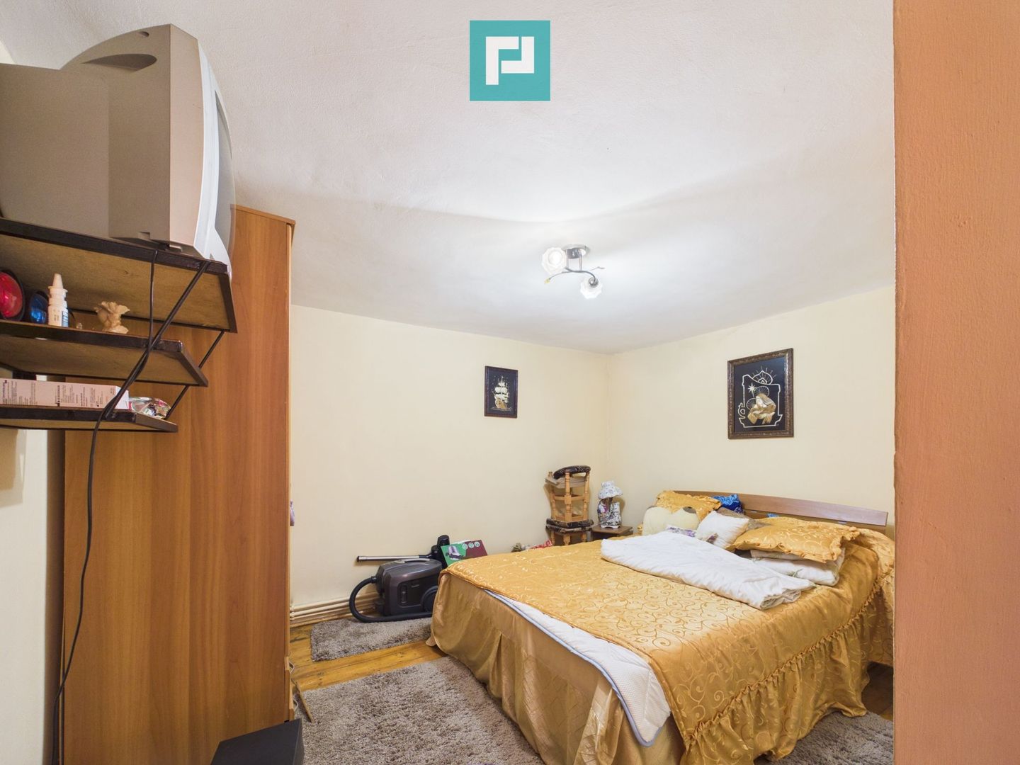 Casă individuală spațioasă în Jimbolia - Poză 14