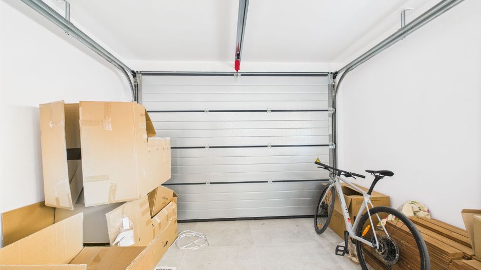 Casă modernă și elegantă, mobilată și utilată - Poză 23