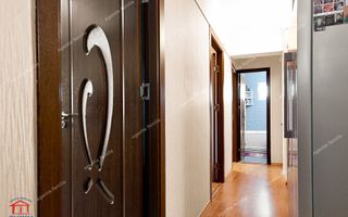 Apartament spatios, renovat, 4 camere, decomandat, etaj 4, Micro 39 - Poză 7