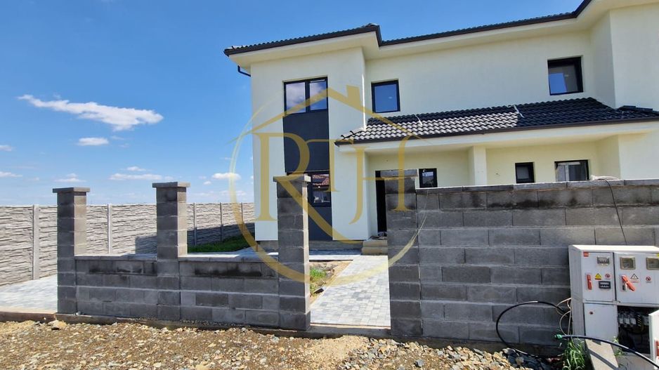 De vânzare - Duplex 5 camere  Mosnita Noua , comision ,,0'' - Poză 7