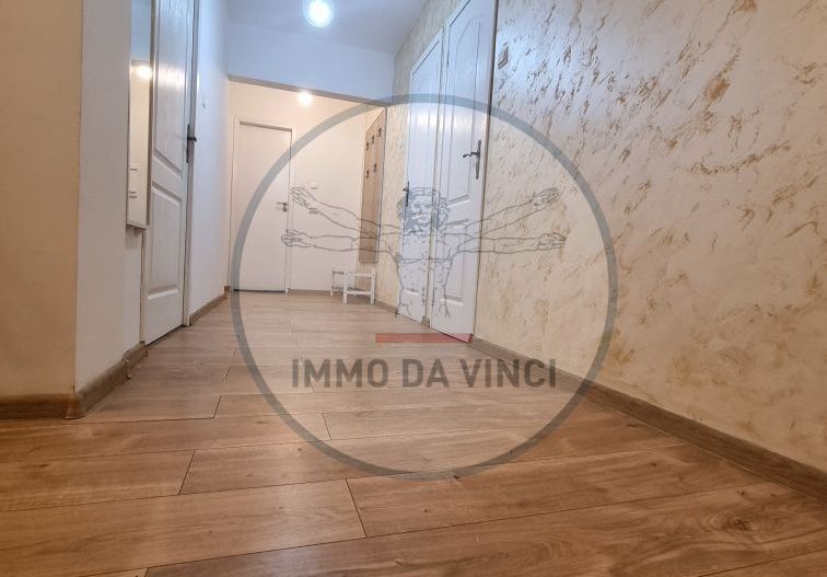 Apartament 3 camere Aurel Vlaicu finisat modern, ideal investitie! - Poză 1