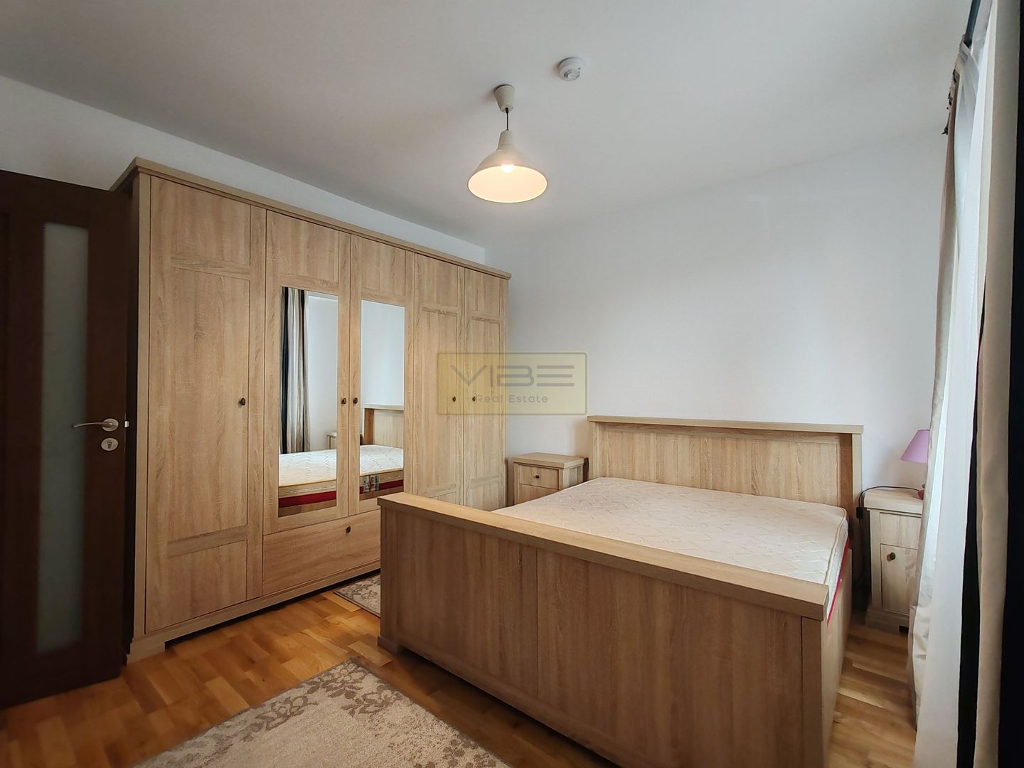 Piata Chirila- bloc nou- 2 camere - Poză 1