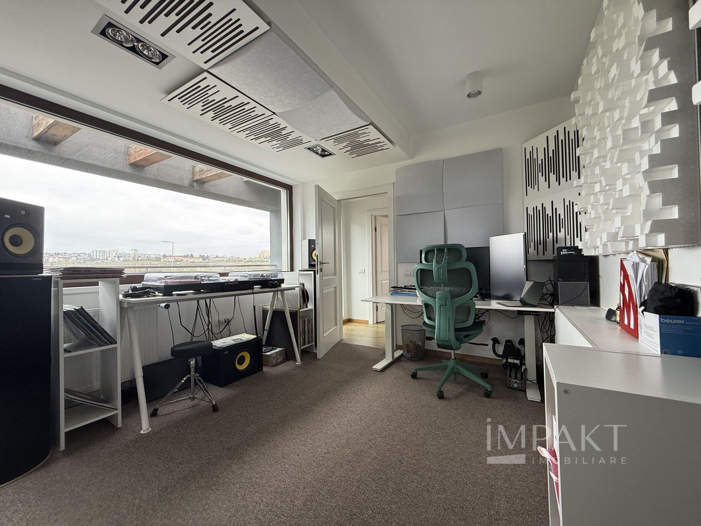 Casa insiruita deosebita cu 5 camere in cartierul Sopor - Poză 16