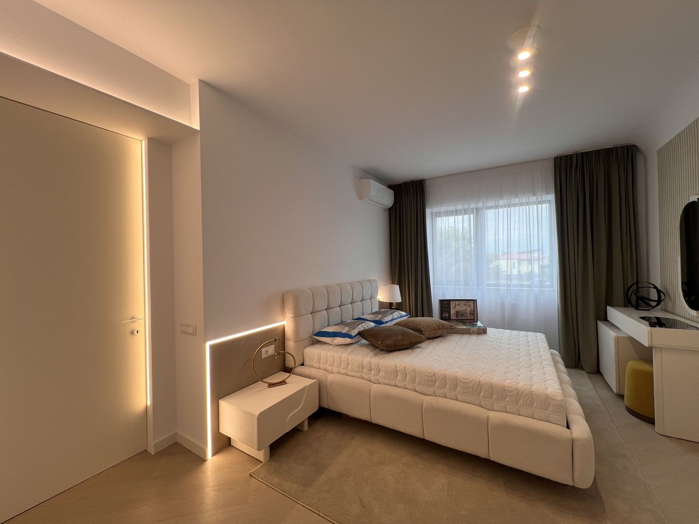 PRIMA INCHIRIERE | CORTINA PIPERA | PARCARE SUBTERANA | TERASA - Poză 11