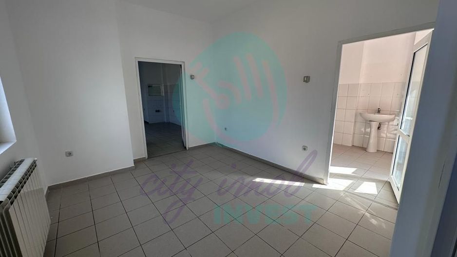 Casa consolidata cu teren de 626 mp - Poză 12