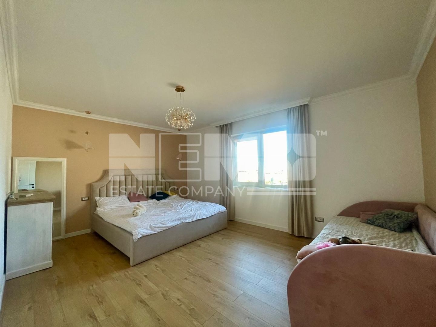 CASA MODERNA CU 4 CAMERE SI CURTE | 161 MP+48 MP ANEXA | VOLOVAT - Poză 7