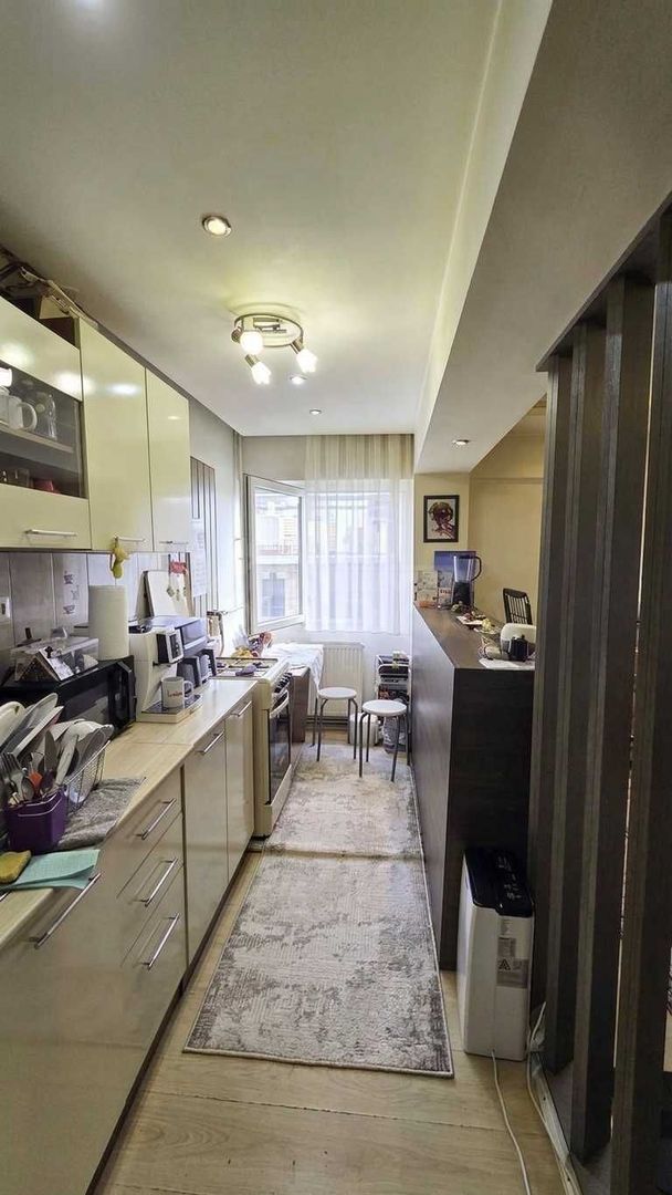 Apartament cu o cameră, modificat în stil open-space, situat în cartierul Tudor Vladimirescu, - Poză 4