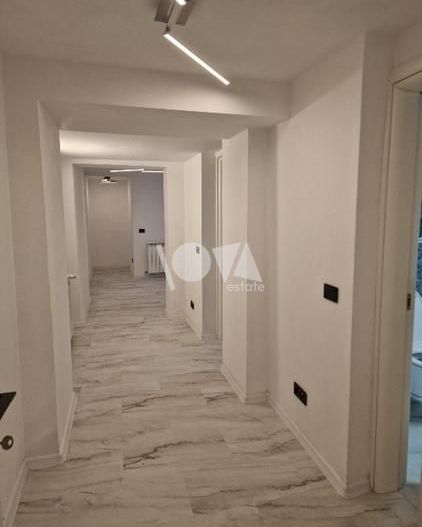 Pentru inchiriere Duplex 5 camere ( Parter + Demisol ) in vila Piata Romana - Poză 11