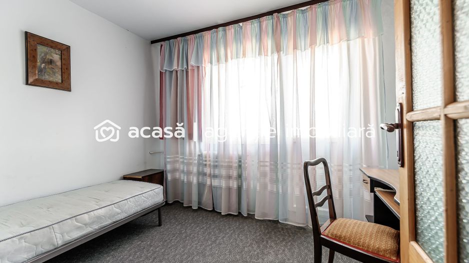 Vândut! Apartament cu 3 camere zona Lebăda cartier Aurel Vlaicu - Poză 4