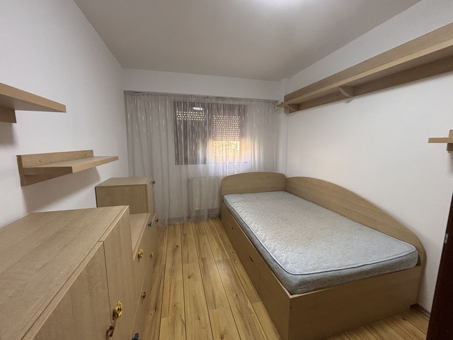 Apartament 3 camere – Bulevardul Dunarea, stradal, etaj 3, decomandat - Poză 7