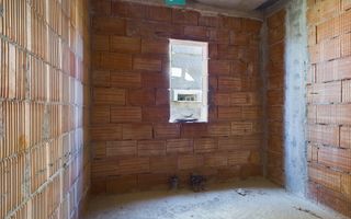 Duplex în Moșnița Nouă, în spate la Castel - Poză 28