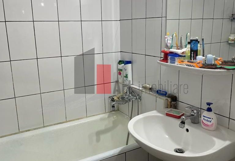 APARTAMAENT 3 CAMERE SEBASTIAN - Poză 6