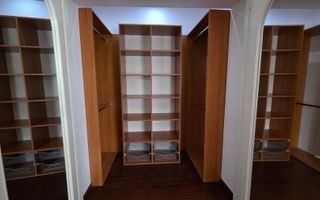 Apartament  in vila Pangratti // Televiziune - Poză 8