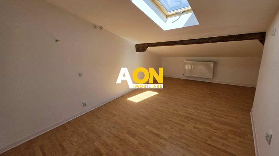 Apartament 5 camere, renovat, 68 mp utili + mansarda 52 mp,  Cetate - Poză 16