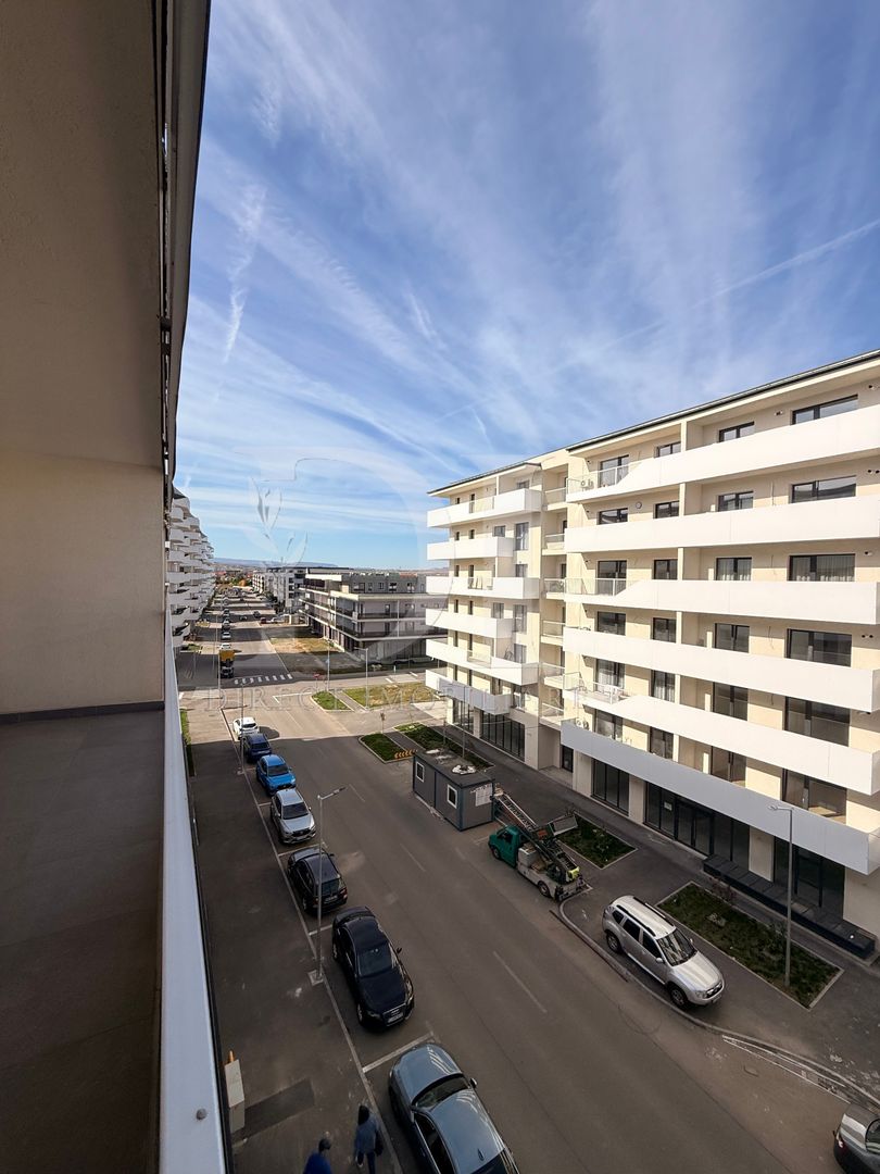 Apartament de inchiriat / etaj intermediar / Zona Eroilor - Poză 17