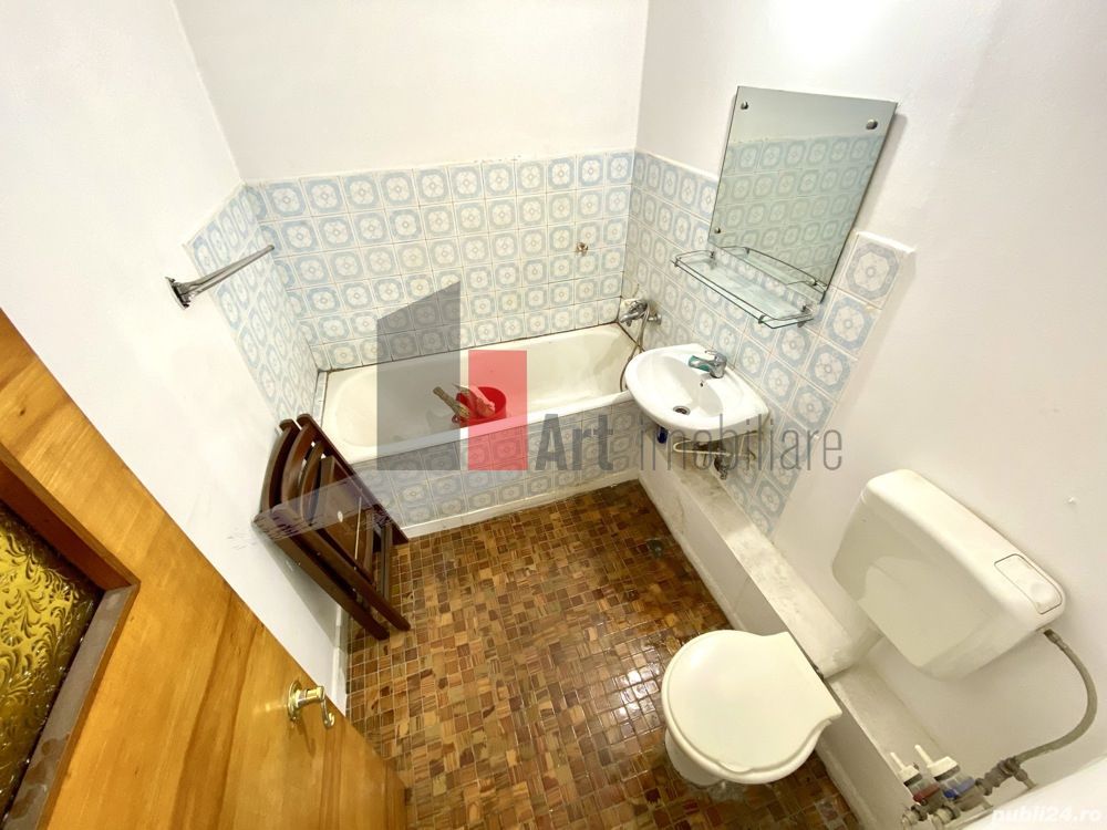 APARTAMENT DE 2 CAMERE - Poză 3