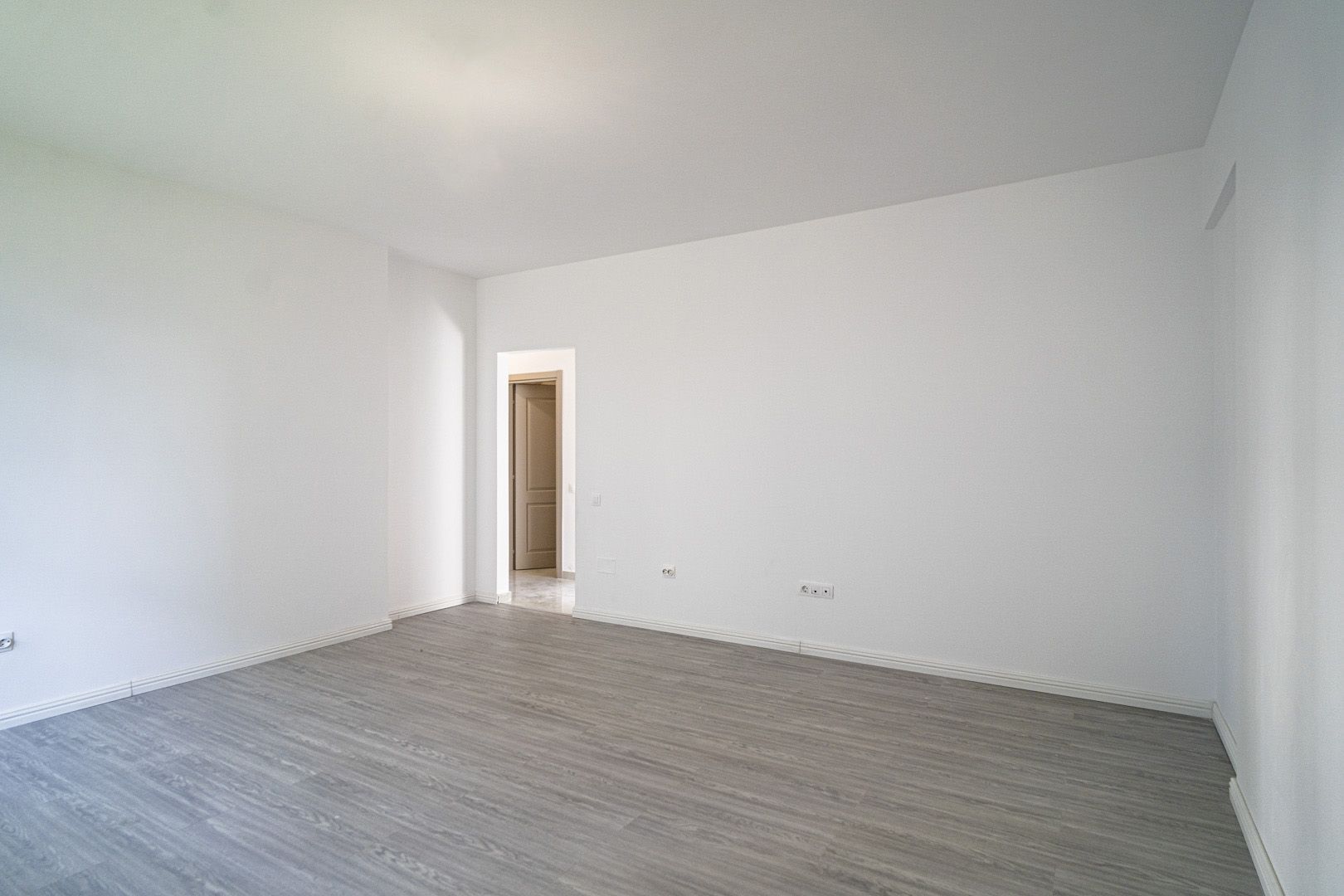 MILITARI, METROU PACII, 2 CAMERE, 57 mp, GRADINA, 150 mp - Poză 4