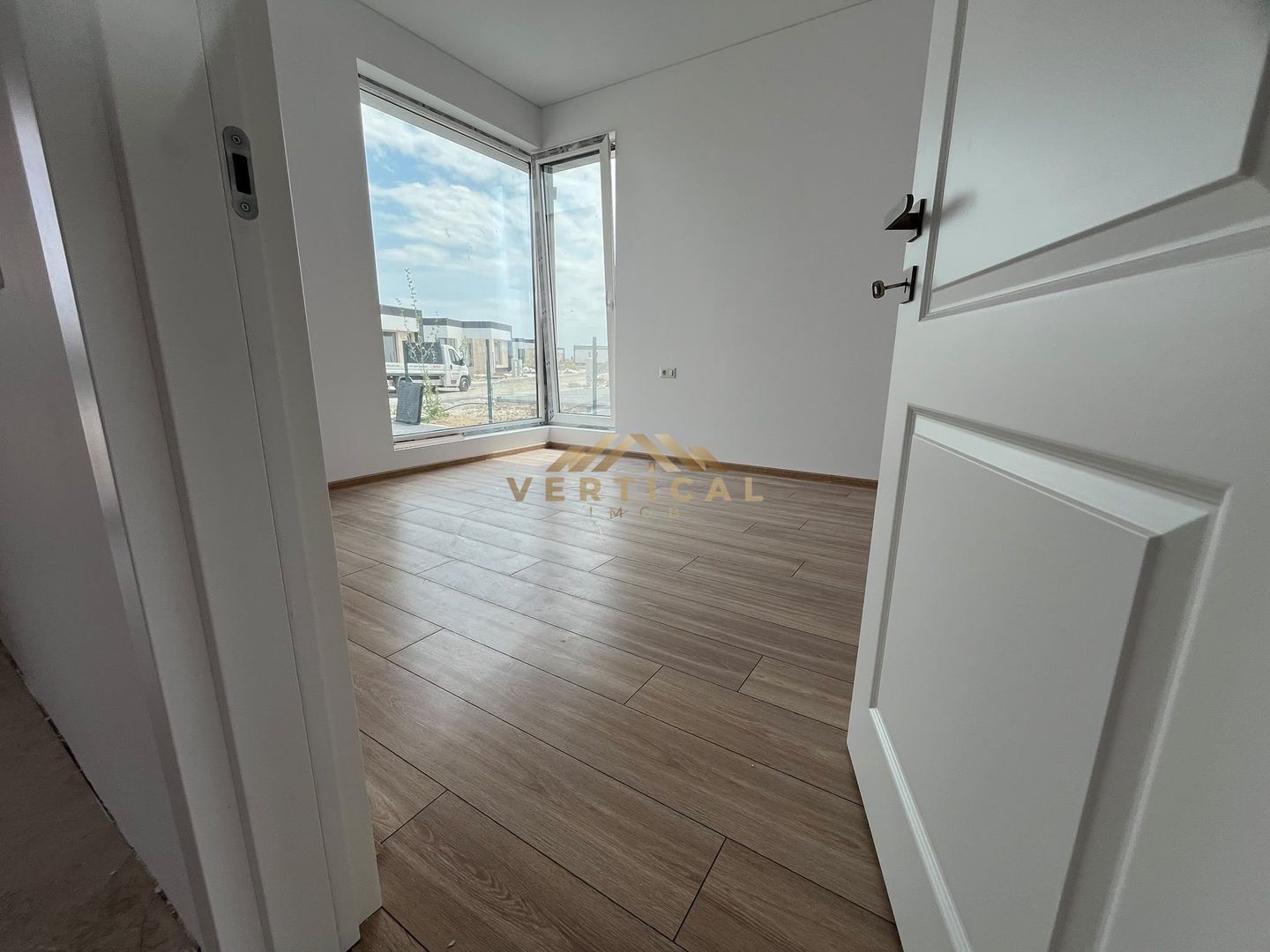 Casă Nouă de Vânzare în Berceni, De la 135.000 € +TVA - Poză 2