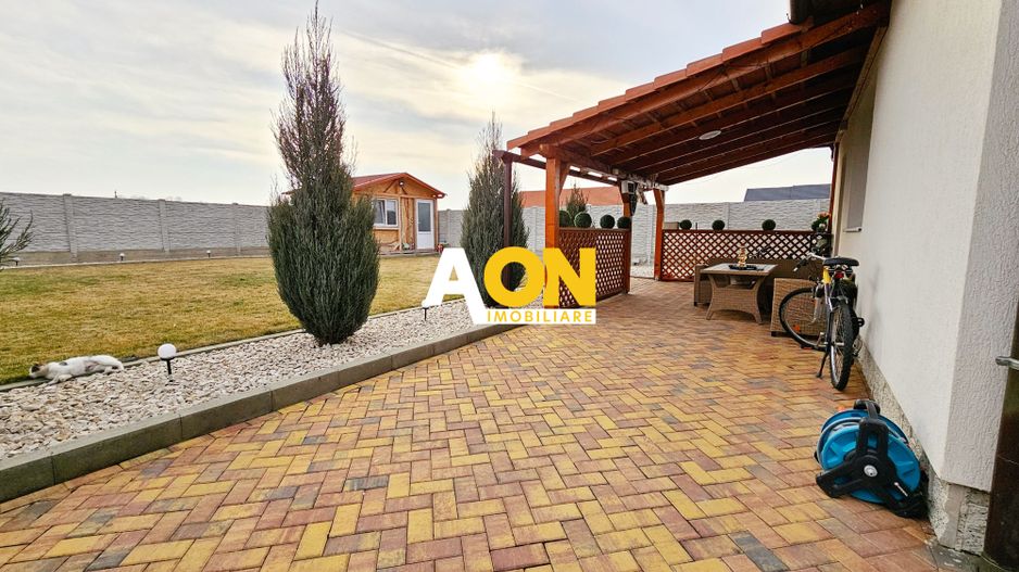 Casa 3 camere, mobilata, utilata, 448 mp teren, Partos - Poză 3