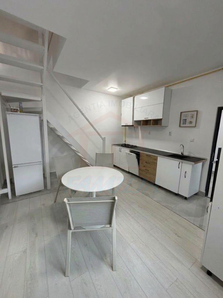 IMOBIL ULTRACENTRAL DE ÎNCHIRIAT | 170 MP | ZONA PIEȚEI CENTRALE - Poză 4
