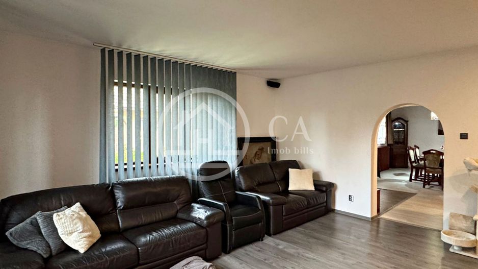 Casă de vânzare cu 4 camere si teren de 1000 mp in Salard, Bihor - Poză 15