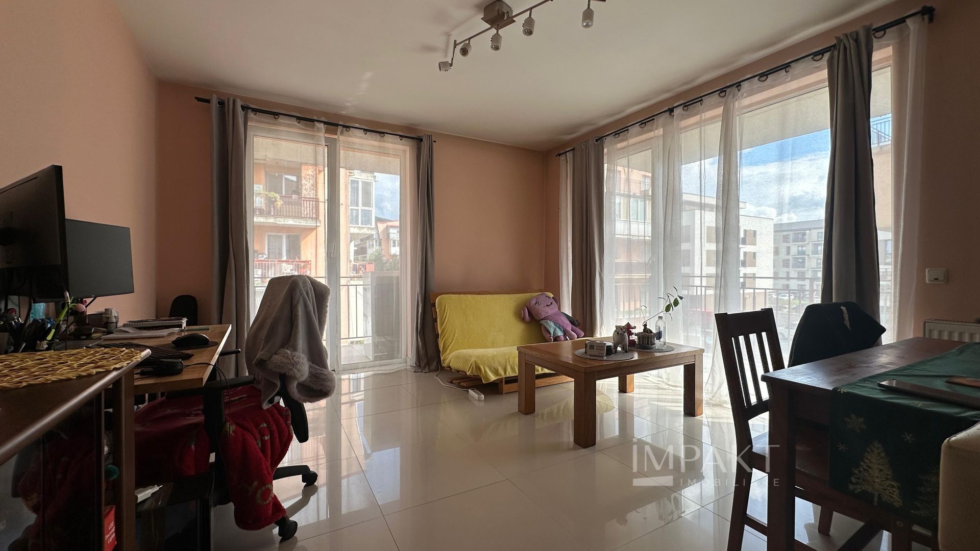 Apartament 2 camere, 50 mp + 3 balcoane, parcare – Eroilor, Floresti! - Poză 2