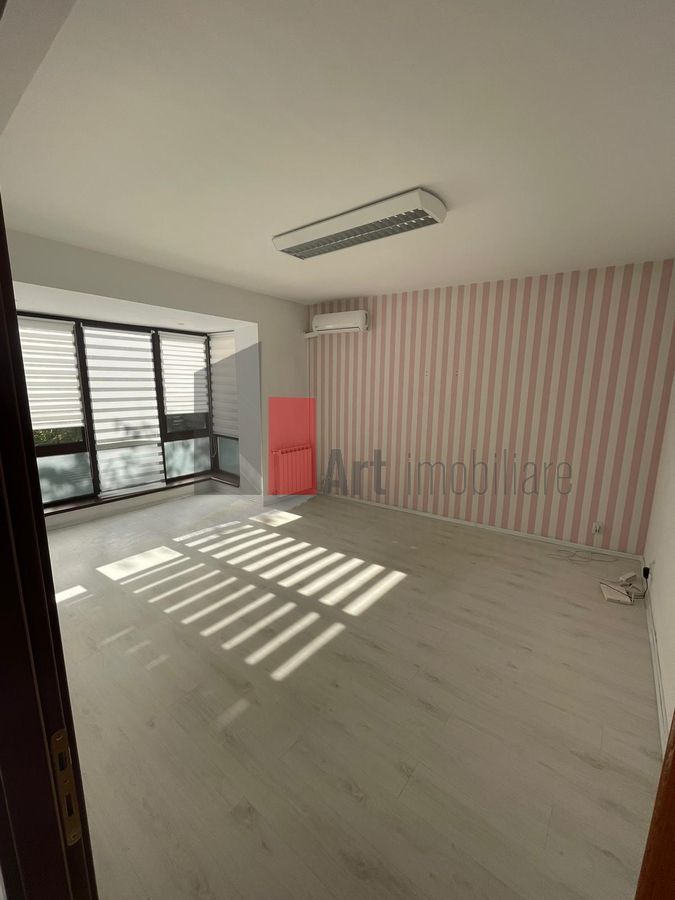 Va prezentam un apartament de 3 camere zona dorobanti,ideal firma sau locuit - Poză 3