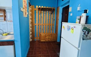APARTAMENT CU 2 CAMERE SEMIDECOMANDAT ZONA ROGERIUS - Poză 2