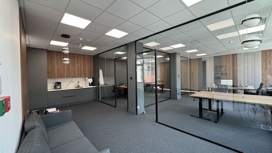 Imobil Premium de Închiriat: Eficiență și Tehnologie de Vârf - Poză 11