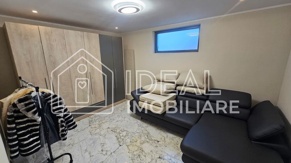 Casa Individuala cu 4 camere, de inchiriat, zona Lupeni - Poză 10