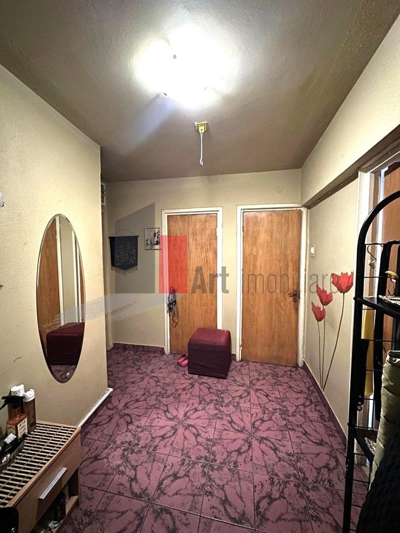 Ap.3 camere semidec. et. 6/10, piața Matei Ambrozie - Poză 4