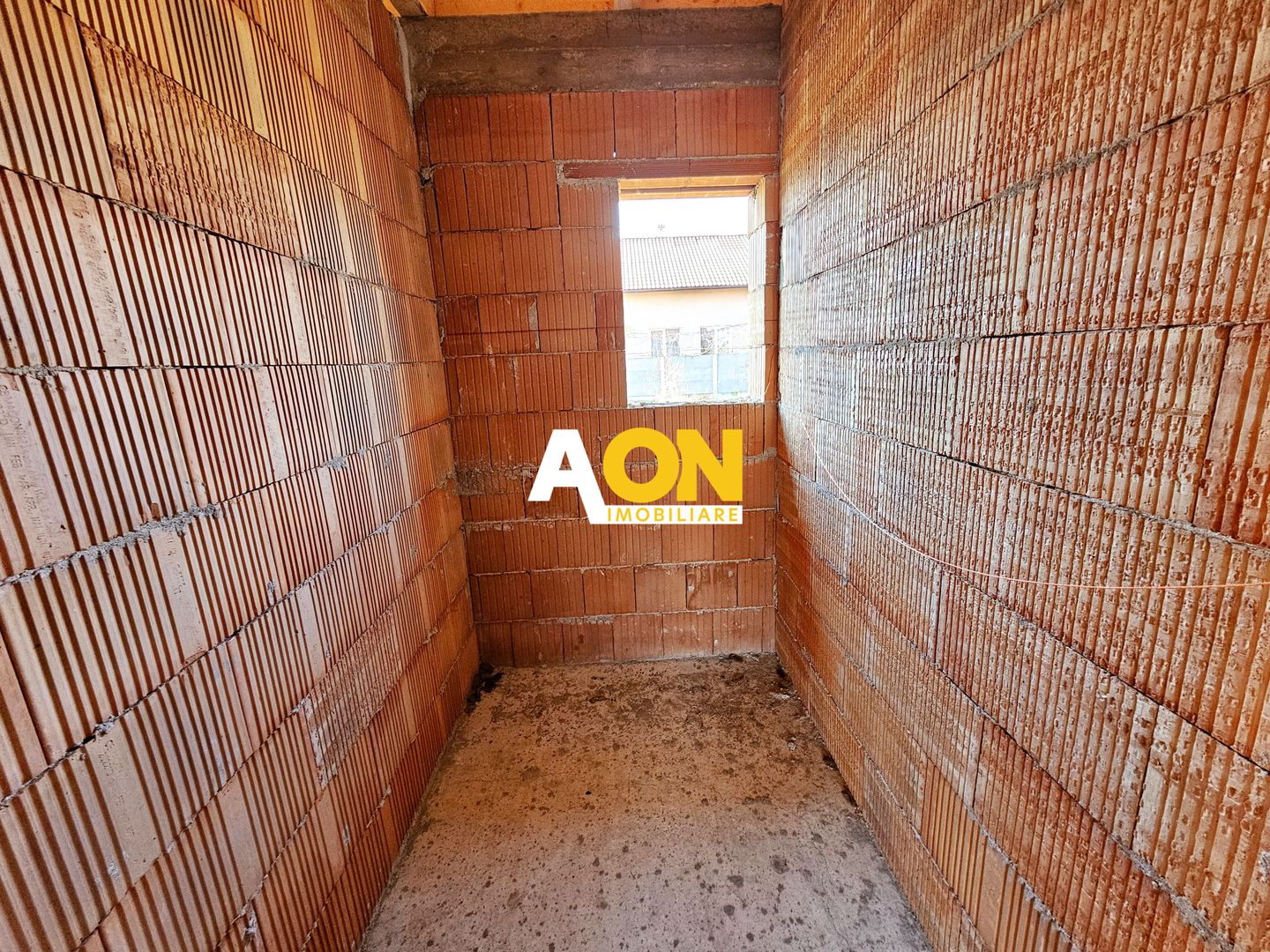 Casa semifinisata, 4 camere, 2 bai, 448 mp teren, zona Alba - Micesti - Poză 10