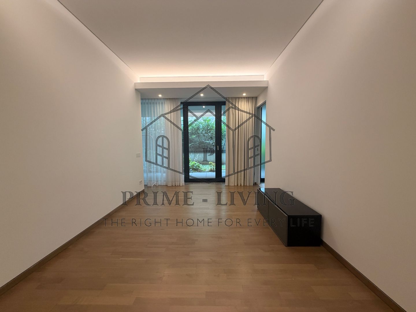 APARTAMENT SPATIOS CU 4 CAMERE LA INCHIRIERII IN ZONA PRIMAVERII - Poză 10